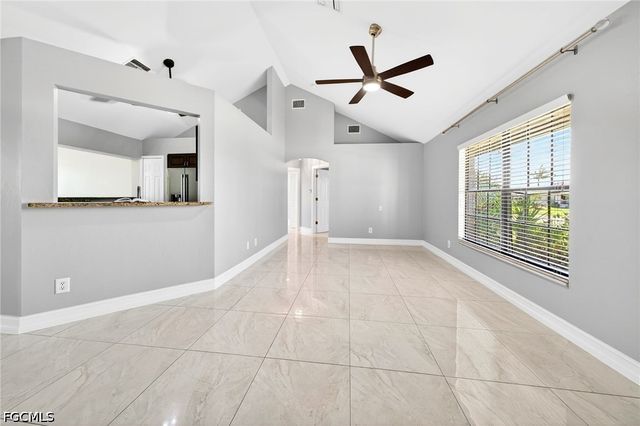 305 SE 19th TER, Cape Coral, FL 33990