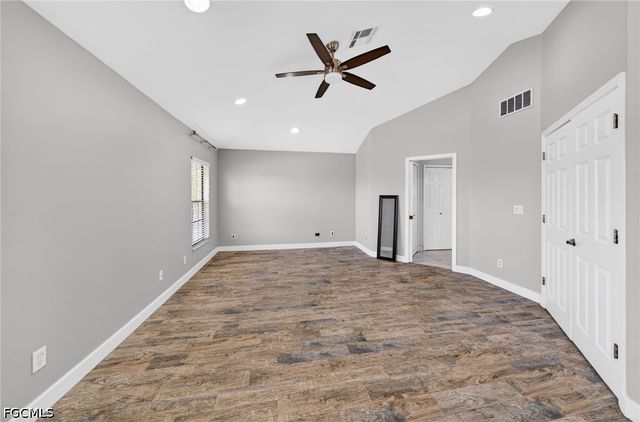 305 SE 19th TER, Cape Coral, FL 33990