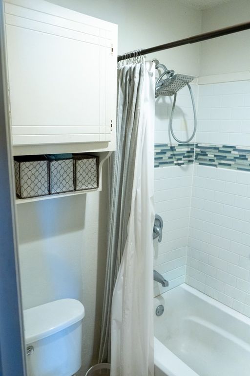 Image 7 of property listing at 3205 Sierra Dr, San Angelo, TX 76904