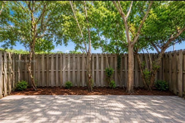 8171 NW 107th Court, Doral, FL 33178