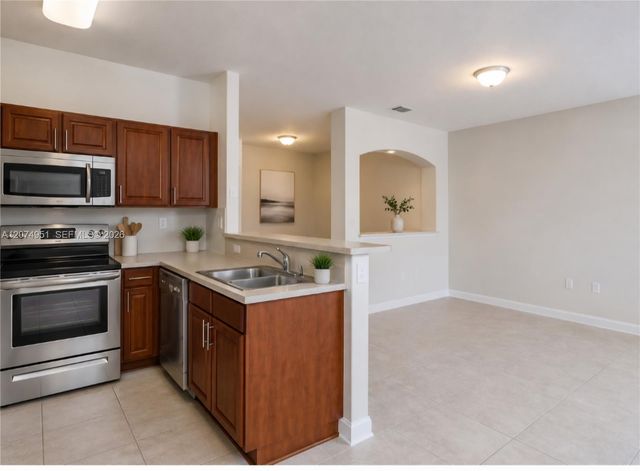 8171 NW 107th Court, Doral, FL 33178