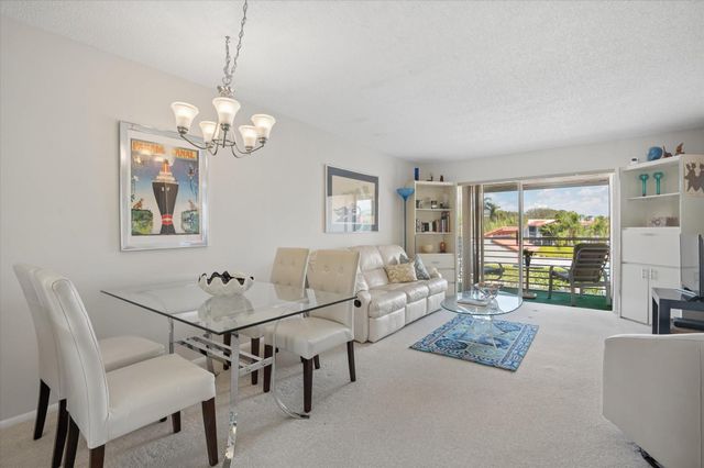 7368 Woodmont Avenue 203, Tamarac, FL 33321