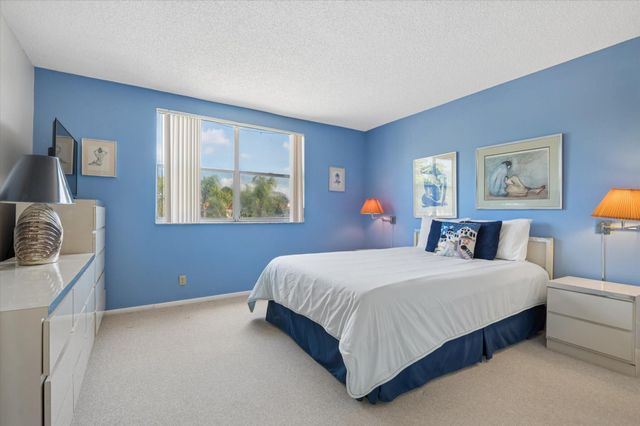 7368 Woodmont Avenue 203, Tamarac, FL 33321