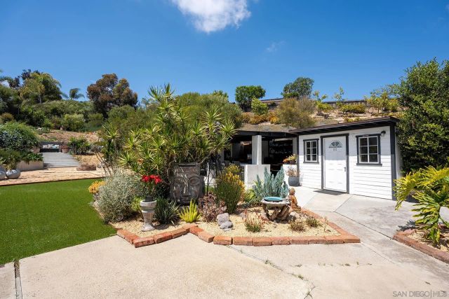 902 Loma View, Chula Vista, CA 91910