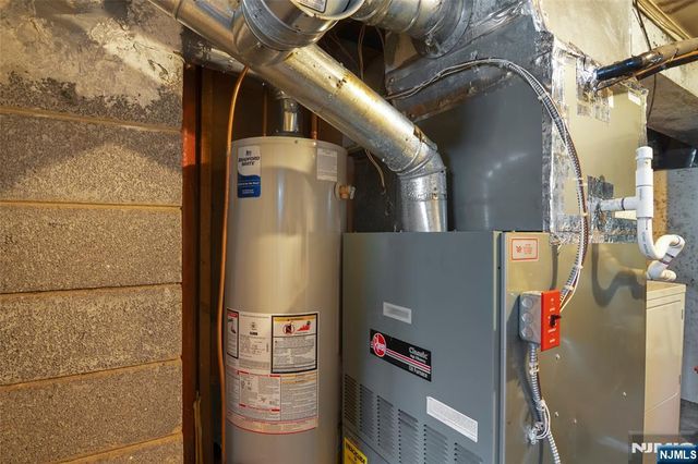 152 Pine Brook Road, Lincoln Park Borough, NJ 07035