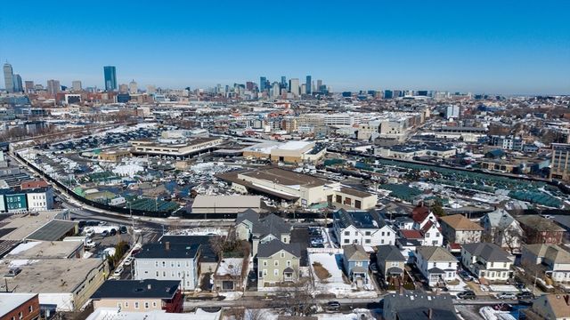 121 East Cottage Street. UNIT 4, Boston, MA 02125