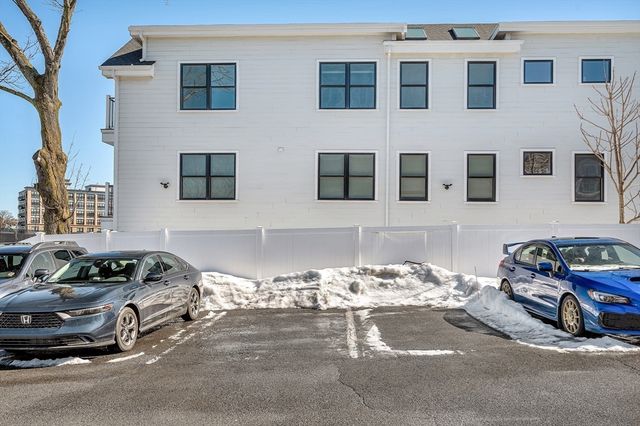 121 East Cottage Street. UNIT 4, Boston, MA 02125