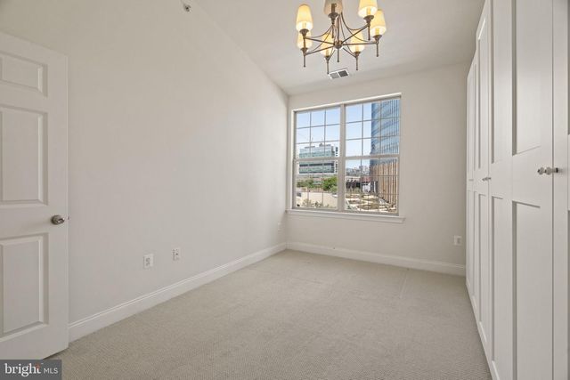 406 REGATTA DR, Philadelphia, PA 19146