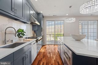 406 REGATTA DR, Philadelphia, PA 19146