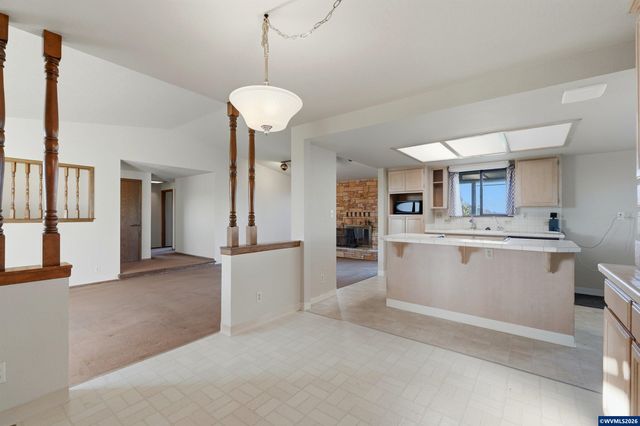 8949 S Gribble Rd, Canby, OR 97013