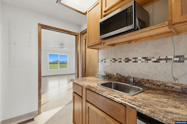 8949 S Gribble Rd, Canby, OR 97013