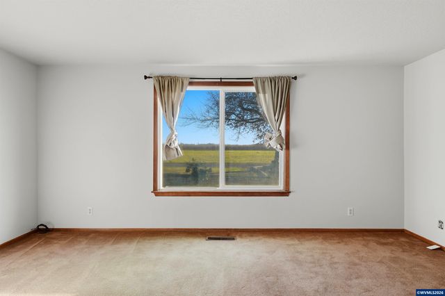 8949 S Gribble Rd, Canby, OR 97013