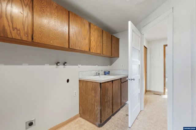 8949 S Gribble Rd, Canby, OR 97013