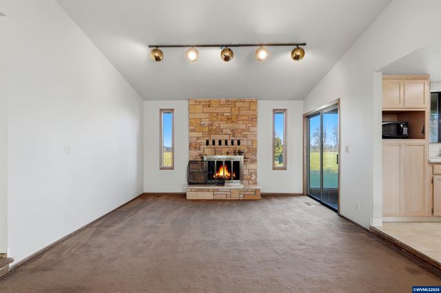 8949 S Gribble Rd, Canby, OR 97013