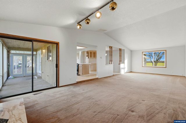 8949 S Gribble Rd, Canby, OR 97013