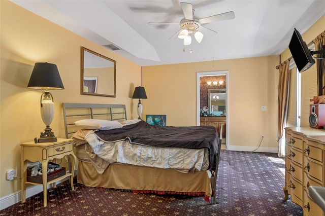 3025 SAMARA DRIVE, Tampa, FL 33618