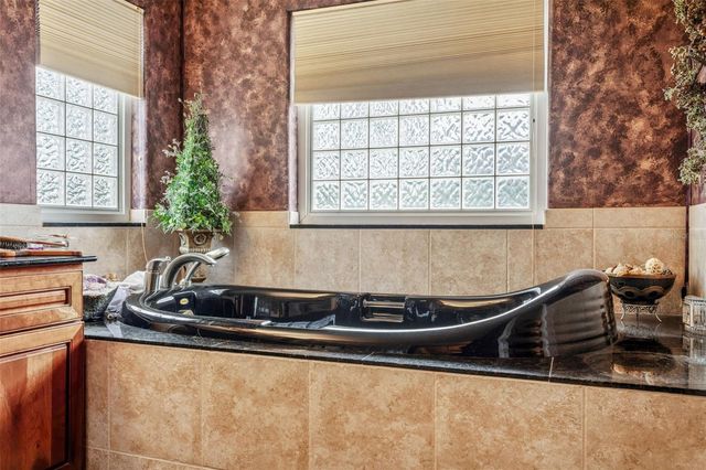 3025 SAMARA DRIVE, Tampa, FL 33618