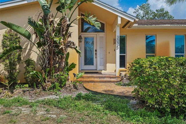 3025 SAMARA DRIVE, Tampa, FL 33618