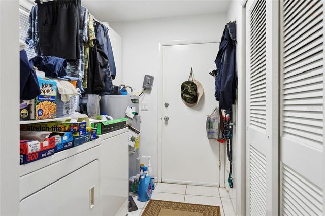 3025 SAMARA DRIVE, Tampa, FL 33618