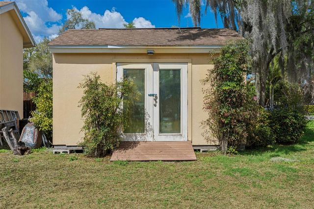 3025 SAMARA DRIVE, Tampa, FL 33618