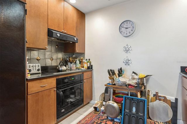 3025 SAMARA DRIVE, Tampa, FL 33618