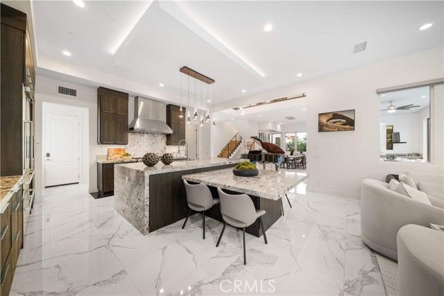 83 Lunar, Irvine, CA 92618