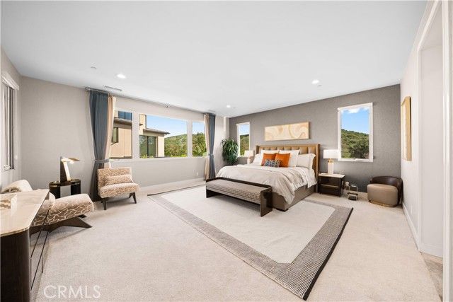 83 Lunar, Irvine, CA 92618