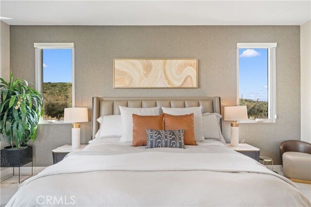 83 Lunar, Irvine, CA 92618