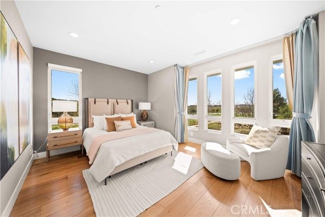 83 Lunar, Irvine, CA 92618