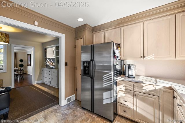 4795 W Outer Drive, Detroit, MI 48221