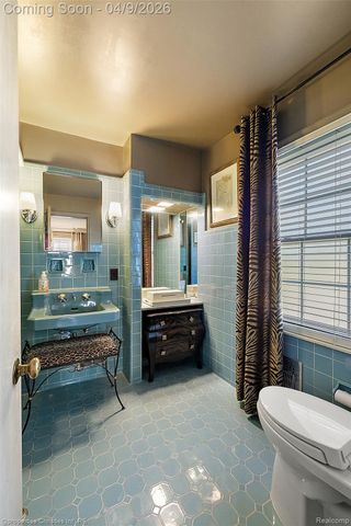 4795 W Outer Drive, Detroit, MI 48221