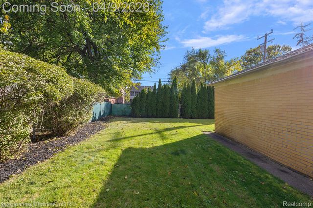 4795 W Outer Drive, Detroit, MI 48221