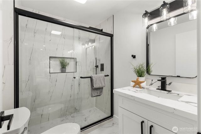 14128 NE 82nd Place, Kirkland, WA 98034