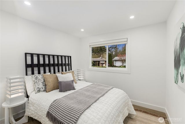 14128 NE 82nd Place, Kirkland, WA 98034