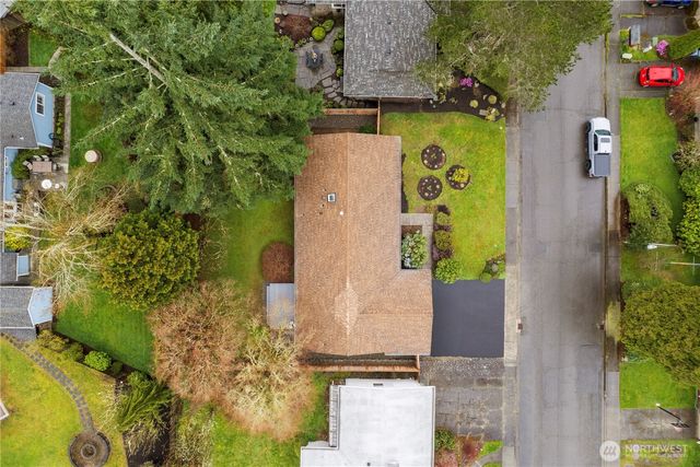 14128 NE 82nd Place, Kirkland, WA 98034