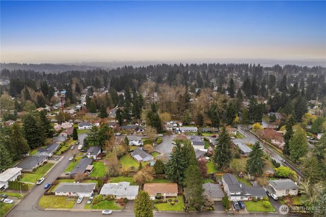 14128 NE 82nd Place, Kirkland, WA 98034