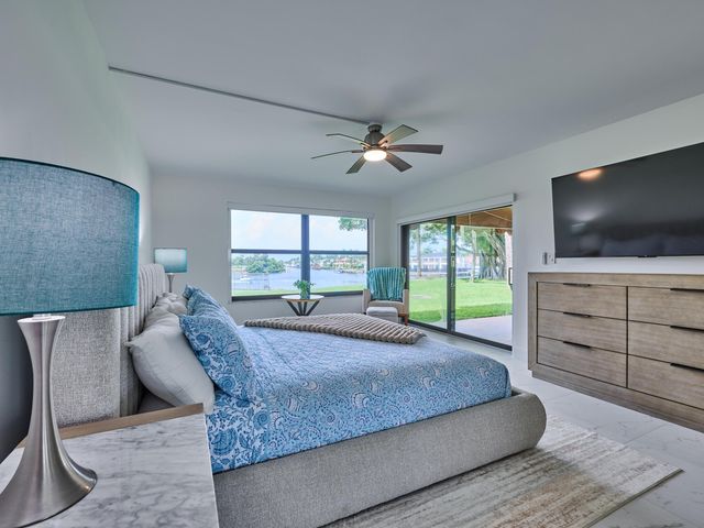 374 Golfview Road 106, North Palm Beach, FL 33408