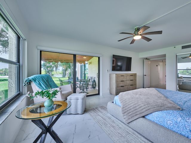 374 Golfview Road 106, North Palm Beach, FL 33408