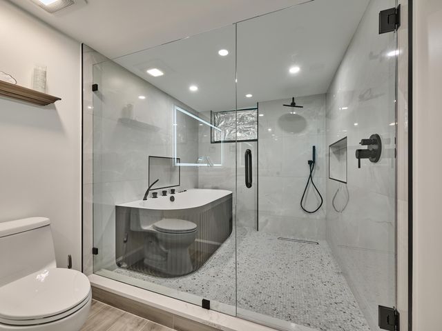 374 Golfview Road 106, North Palm Beach, FL 33408