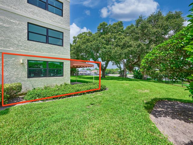 374 Golfview Road 106, North Palm Beach, FL 33408