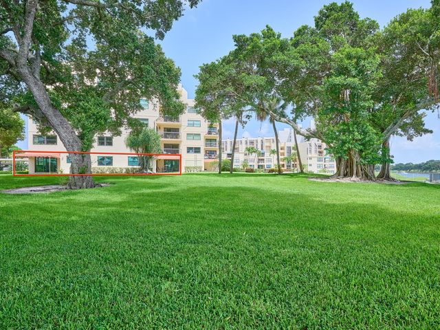 374 Golfview Road 106, North Palm Beach, FL 33408