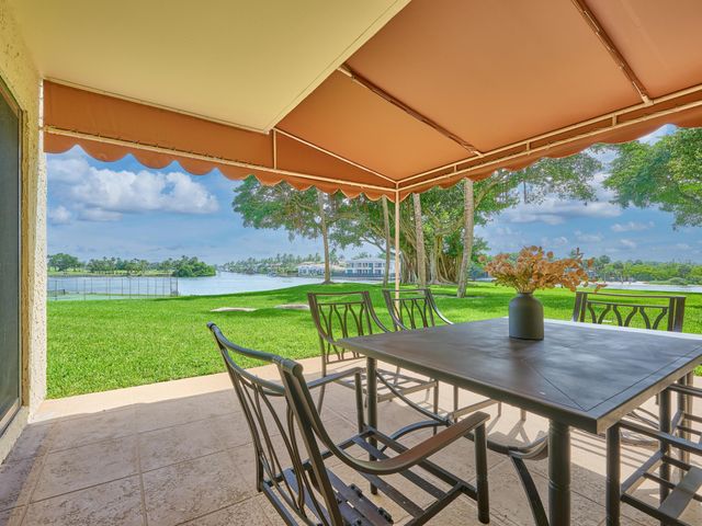 374 Golfview Road 106, North Palm Beach, FL 33408