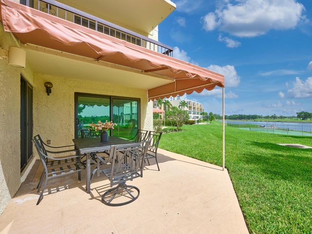 374 Golfview Road 106, North Palm Beach, FL 33408