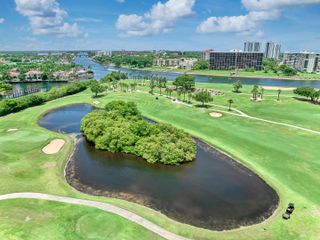 374 Golfview Road 106, North Palm Beach, FL 33408