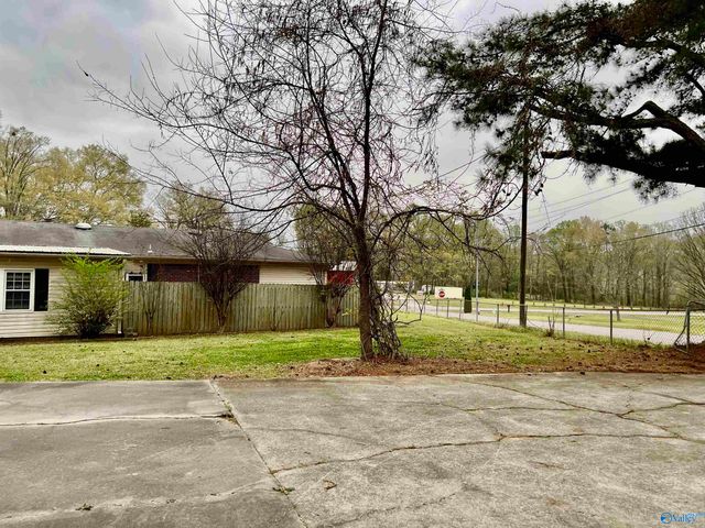 4810 Day Road, Hartselle, AL 35640