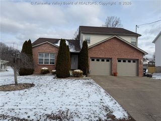 139 Ralph Drive, Hurricane, WV 25526