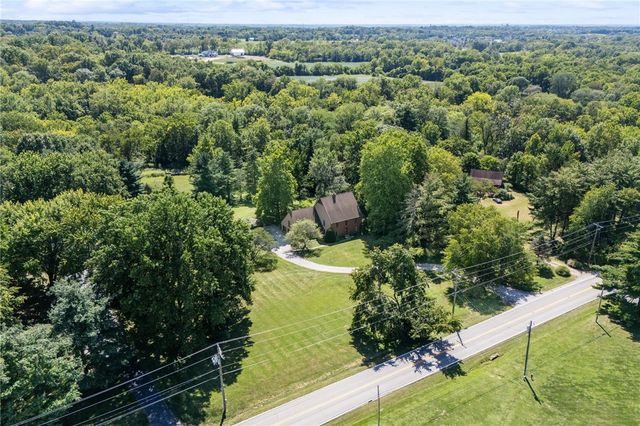 2361 Wilmington Road, Lebanon, OH 45036