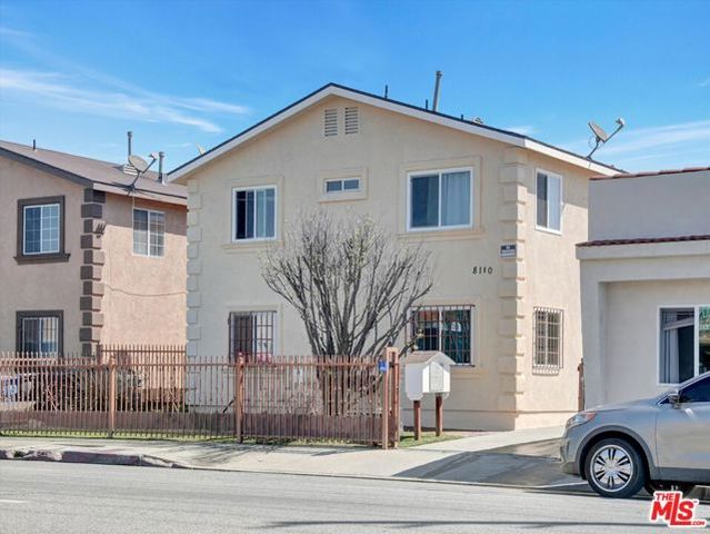 8110 S San Pedro Street, Los Angeles, CA 90003