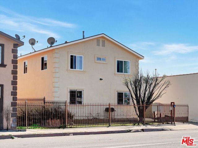 8110 S San Pedro Street, Los Angeles, CA 90003