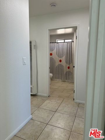 8110 S San Pedro Street, Los Angeles, CA 90003